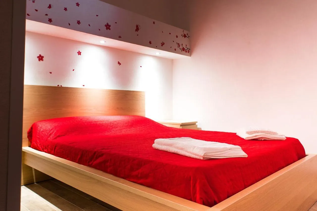 Sea View Teti Rooms & Apts Trapani 2*,