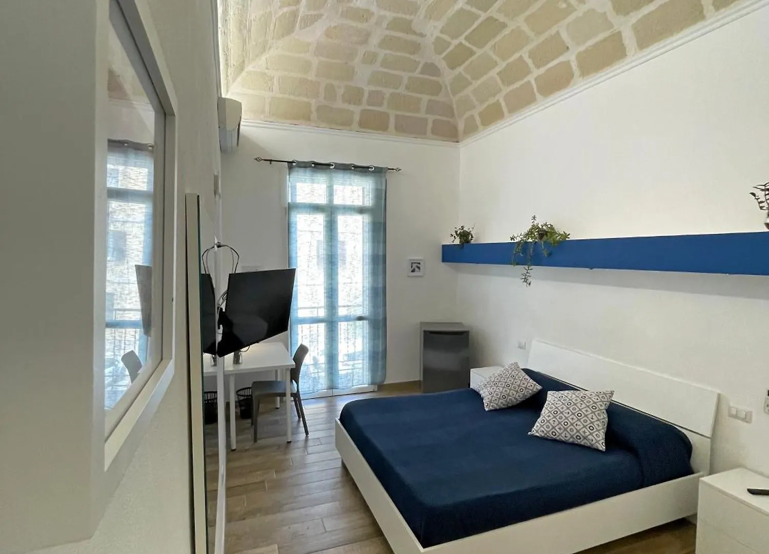 Sea View Teti Rooms & Apts Trapani