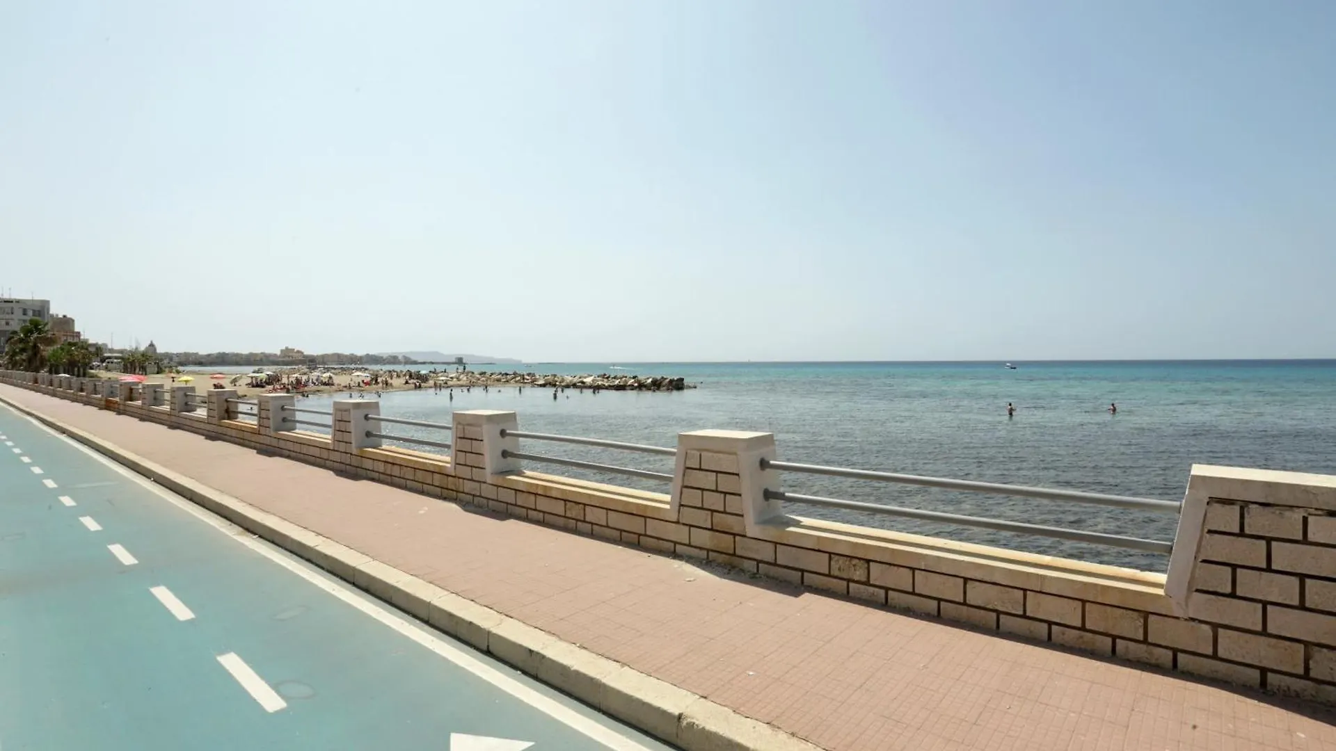 Sea View Teti Rooms & Apts Trapani 2*,