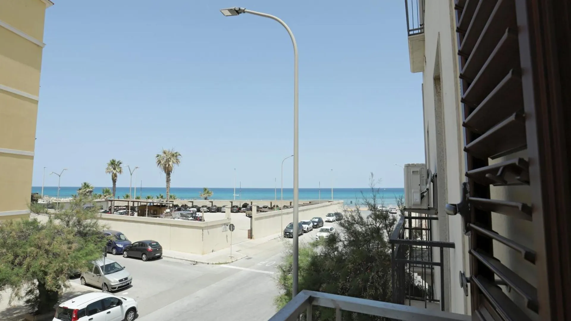 Sea View Teti Rooms & Apts Trapani