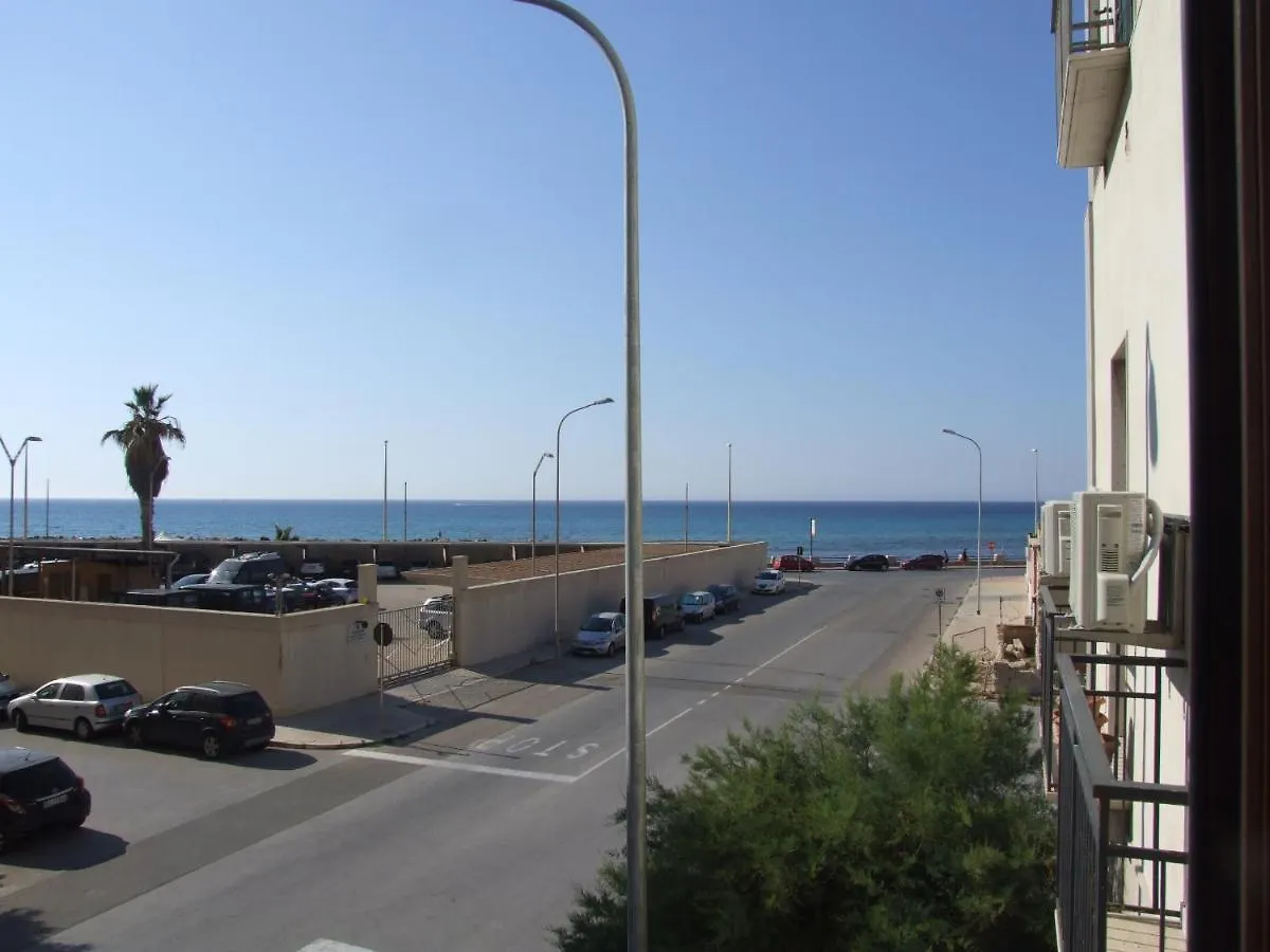 Sea View Teti Rooms & Apts Trapani Bed & Breakfast
