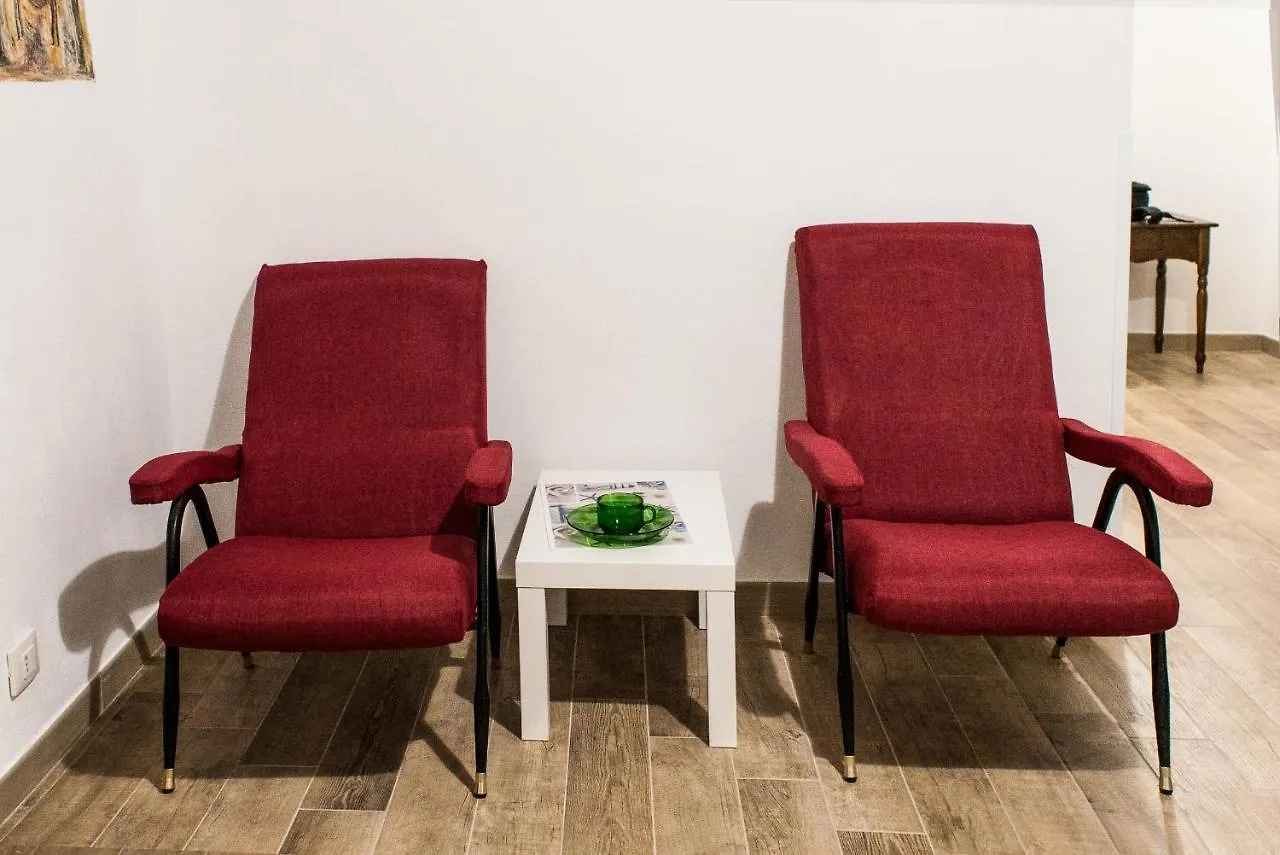 Sea View Teti Rooms & Apts Trapani